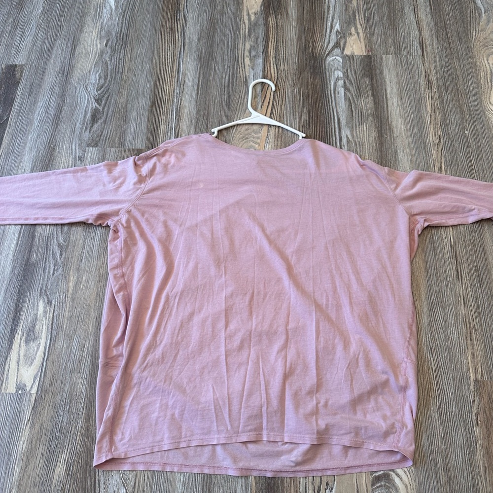 Long sleeve Lululemon shirt